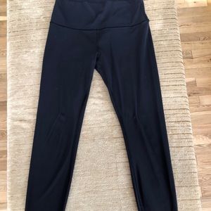 black lululemon high rise leggings
